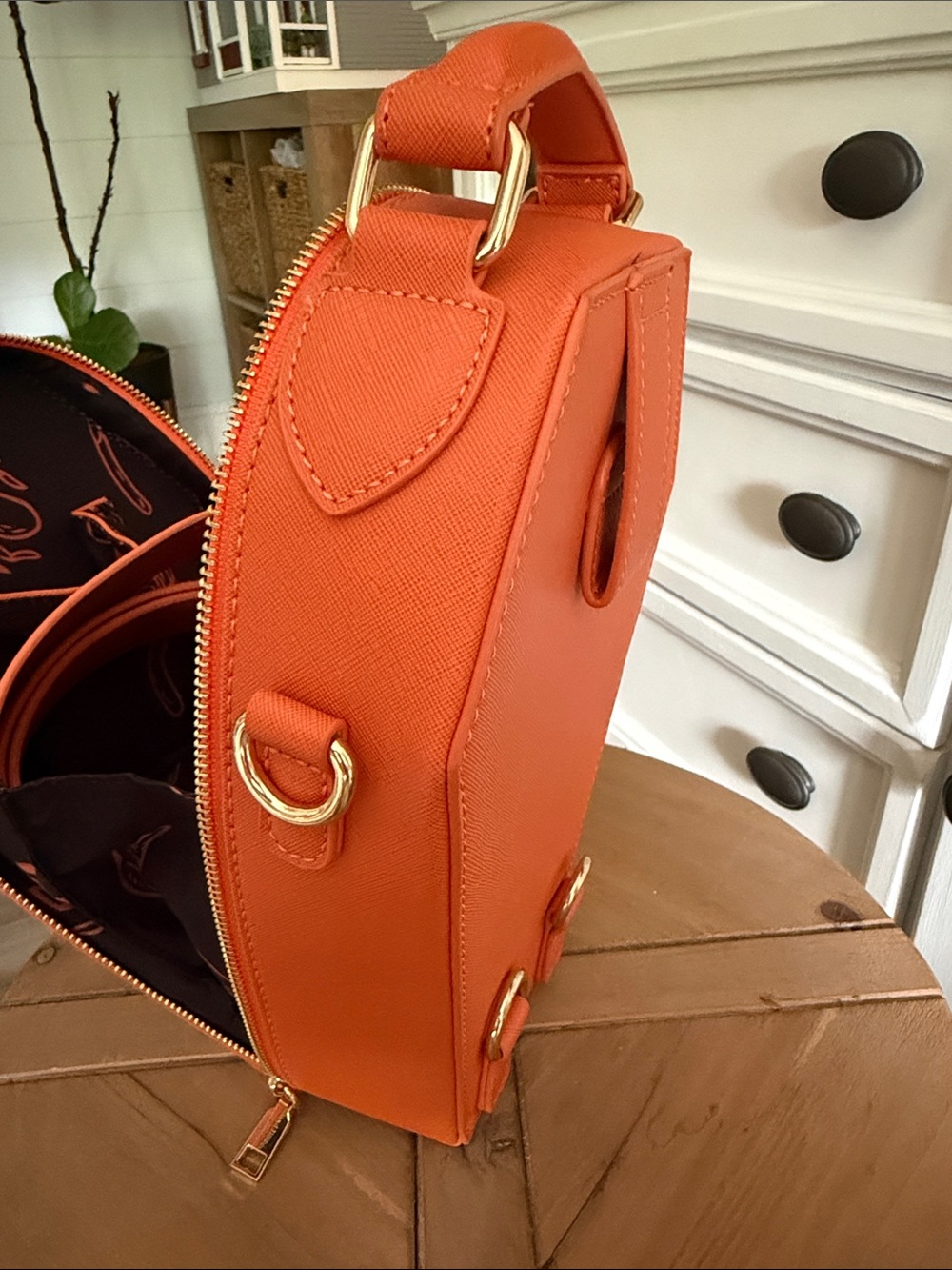 Coffin-Shaped Halloween Handbag with Jack-O'-Lantern Face - Picture 5 of 7